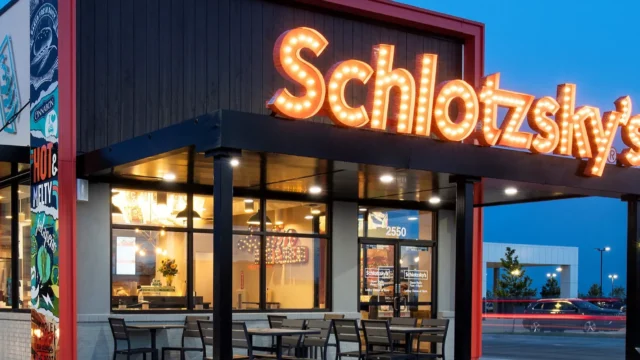 Schlotzskys-franchise_photo-3285