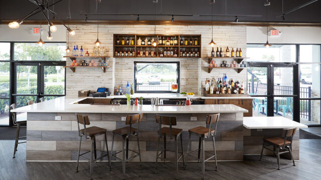 anotherbrokeneggcafe_3